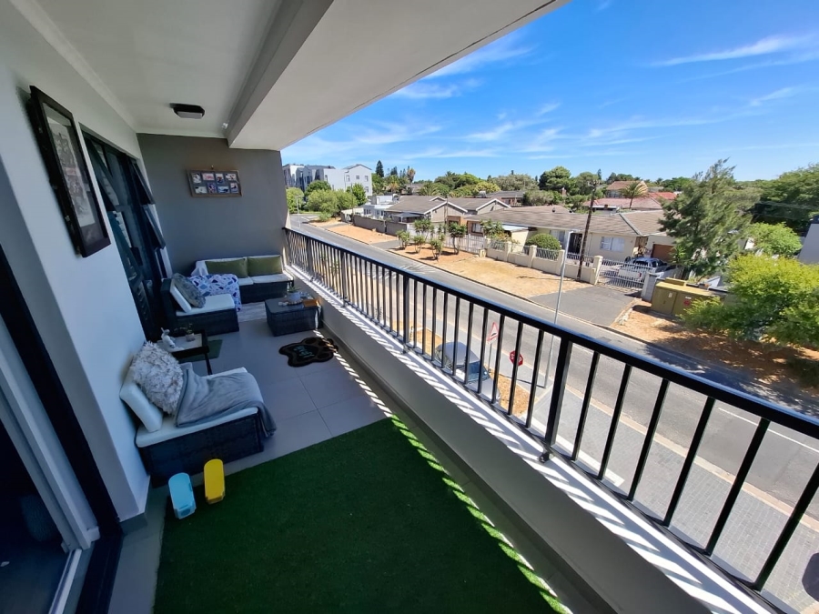 2 Bedroom Property for Sale in Table View Western Cape